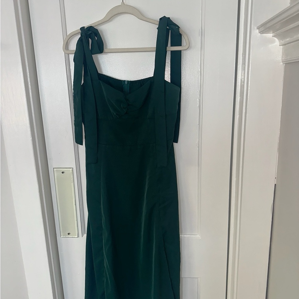 Elegant Green Sleeveless Dress from Cider